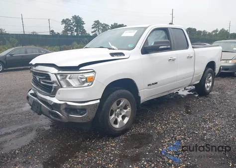 2020 Ram 1500 Big Horn 4X2 6'4 Box z USA, uszkodzony, nr VIN 1C6RREBT0LN277733